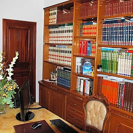 La Rosa Antica Bed & Breakfast 4*