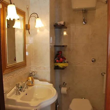 Bed & Breakfast La Rosa Antica 3*