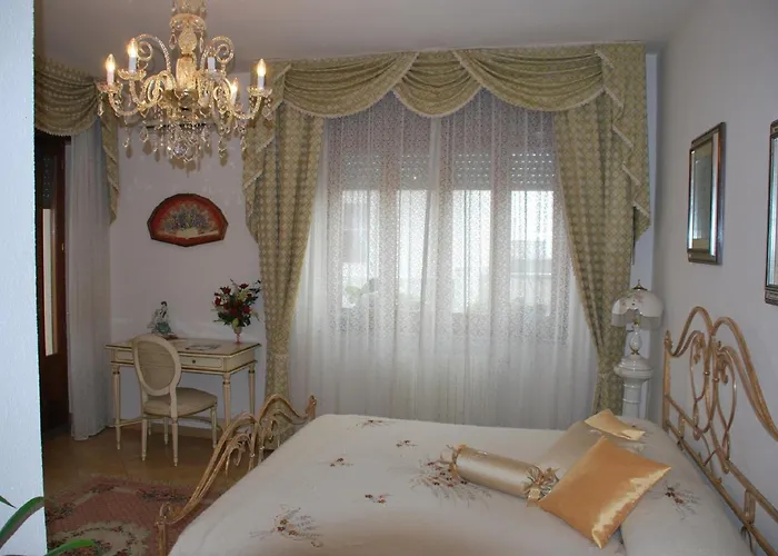Oda ve Kahvaltı La Rosa Antica 4*